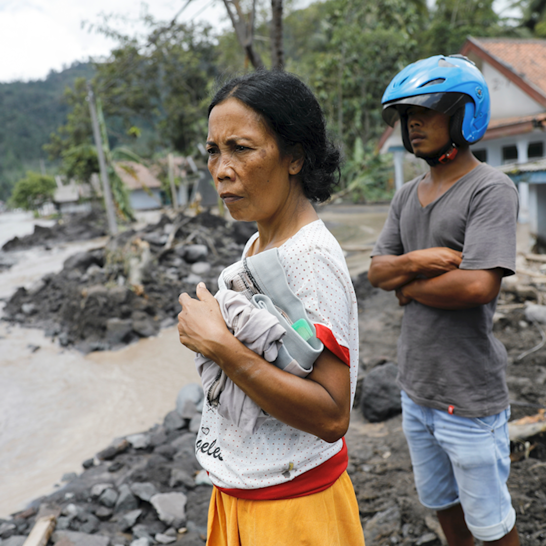 Is it safe to live near Indonesia's Mount Semeru volcano? CGTN