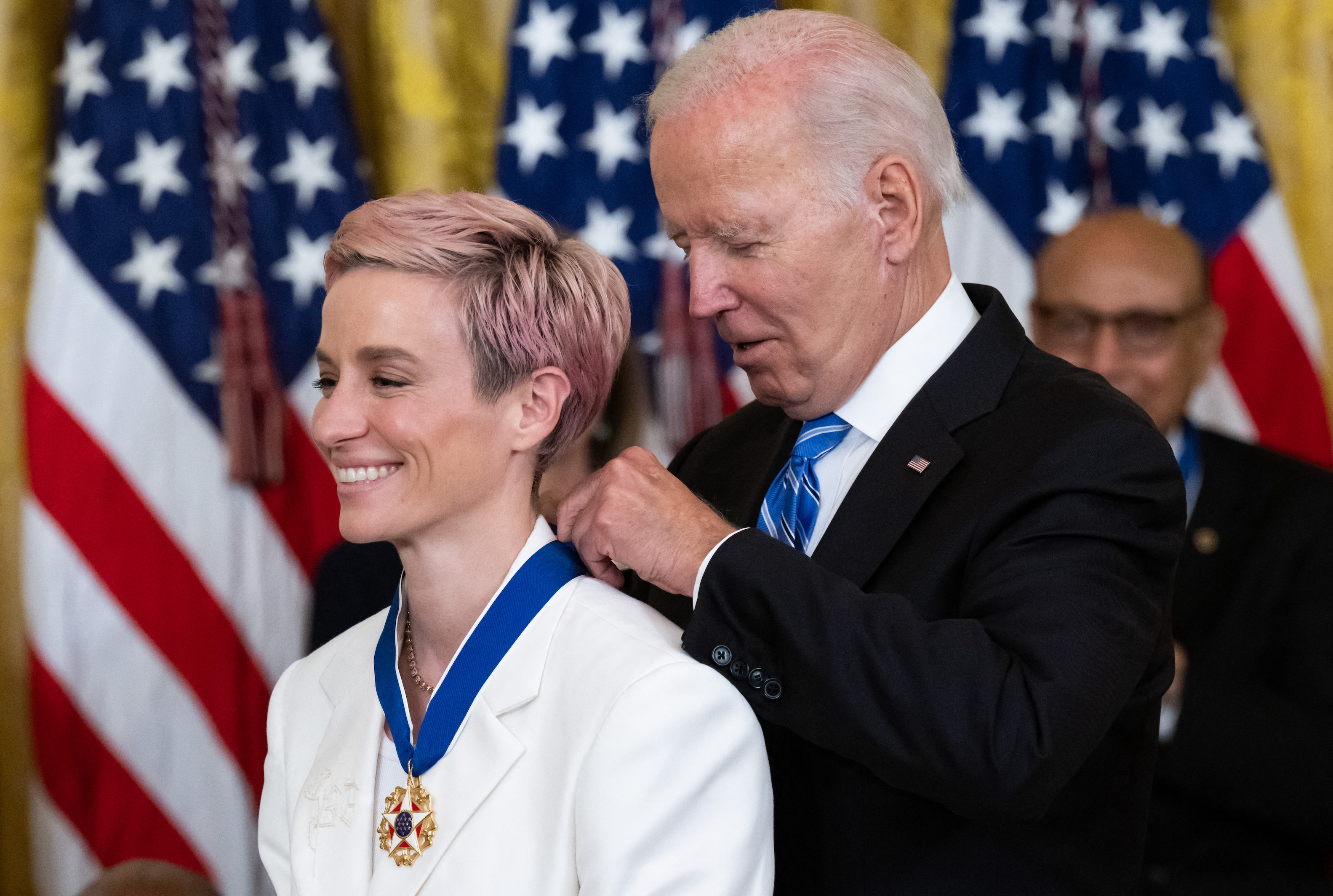 Biden honors 17 recipients with Presidential Medal of Freedom CGTN