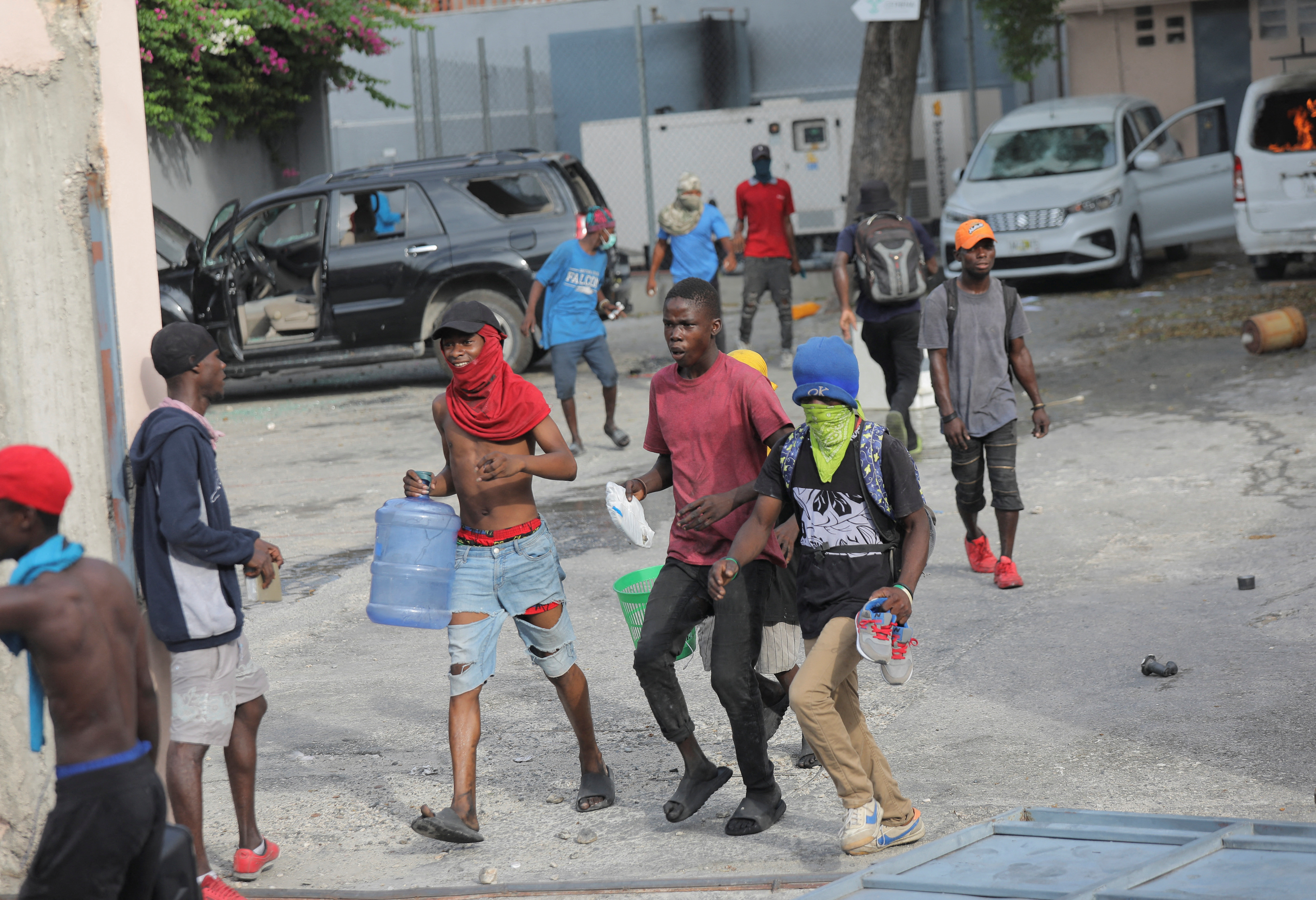 Fuel terminal in Port-au-Prince blockaded amid rising fuel prices 