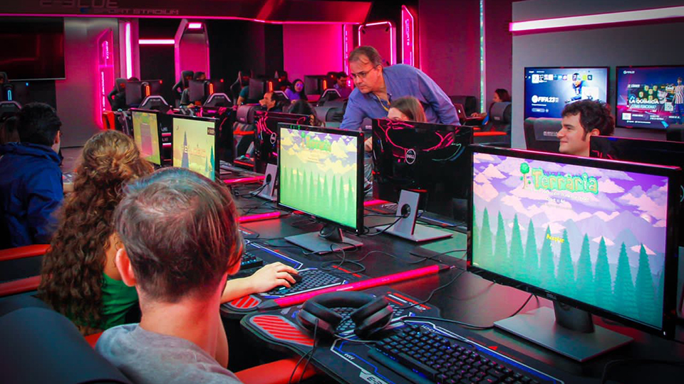 Venezuelan university trains next generation of professional gamers