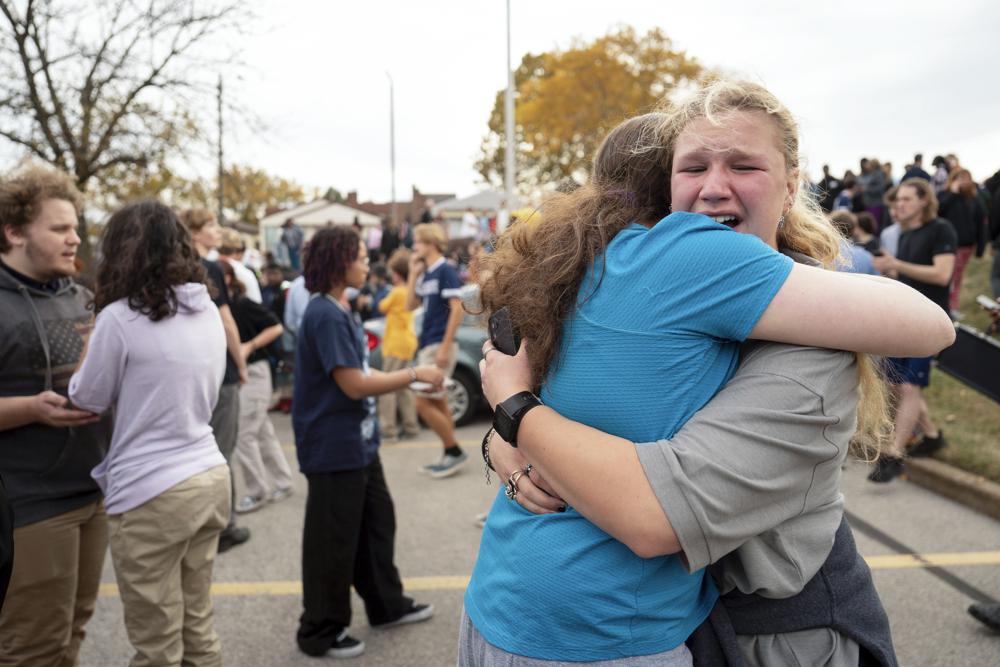 St. Louis school gunman was armed with 600 rounds of ammunition