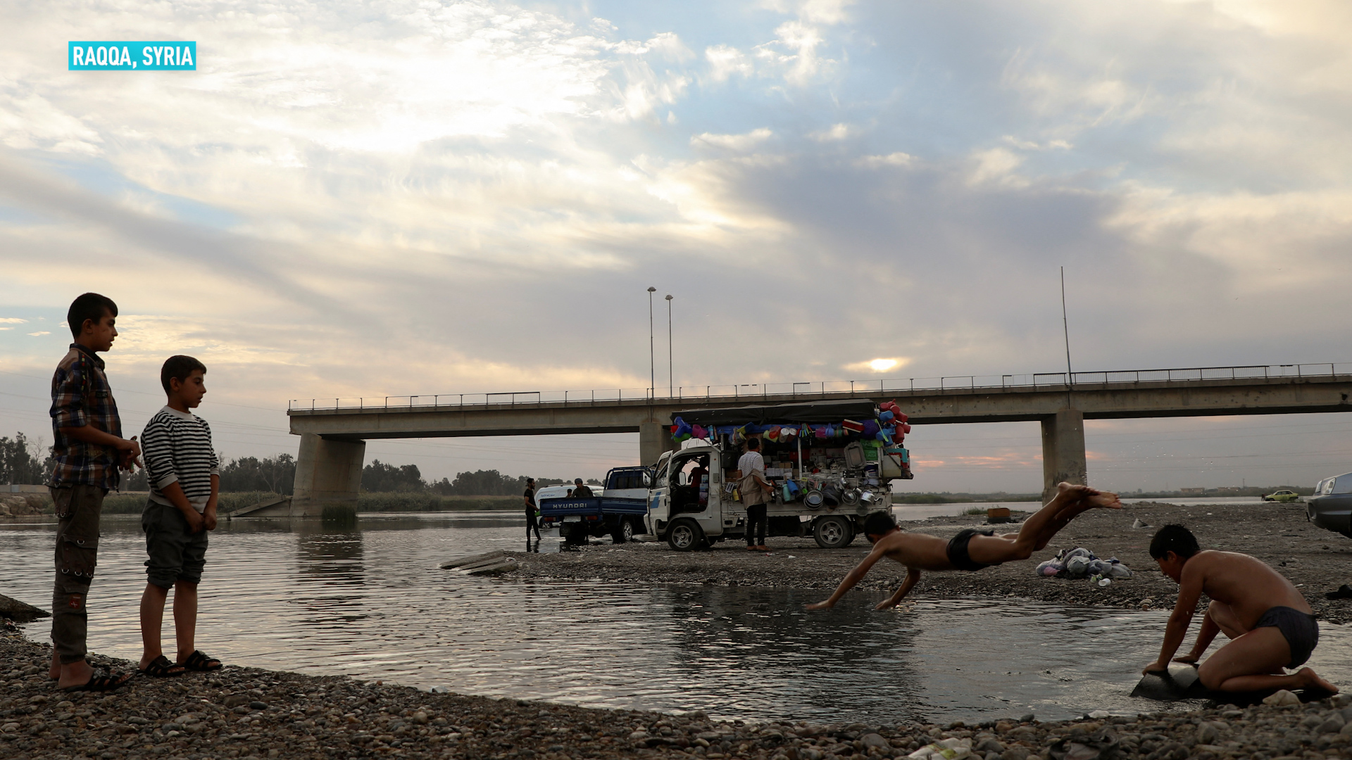 Hundreds of Syrian refugees repatriated from Beirut 