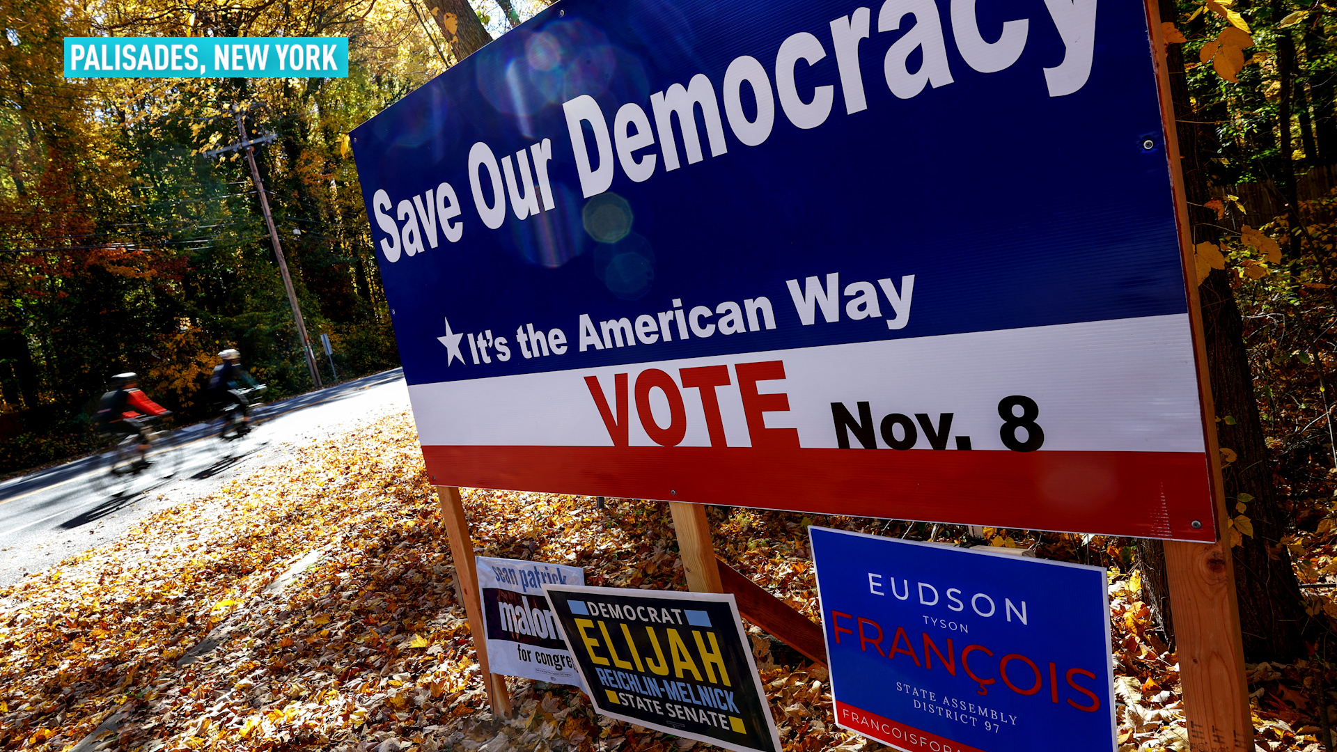 Millions voting early in U.S. midterm elections 