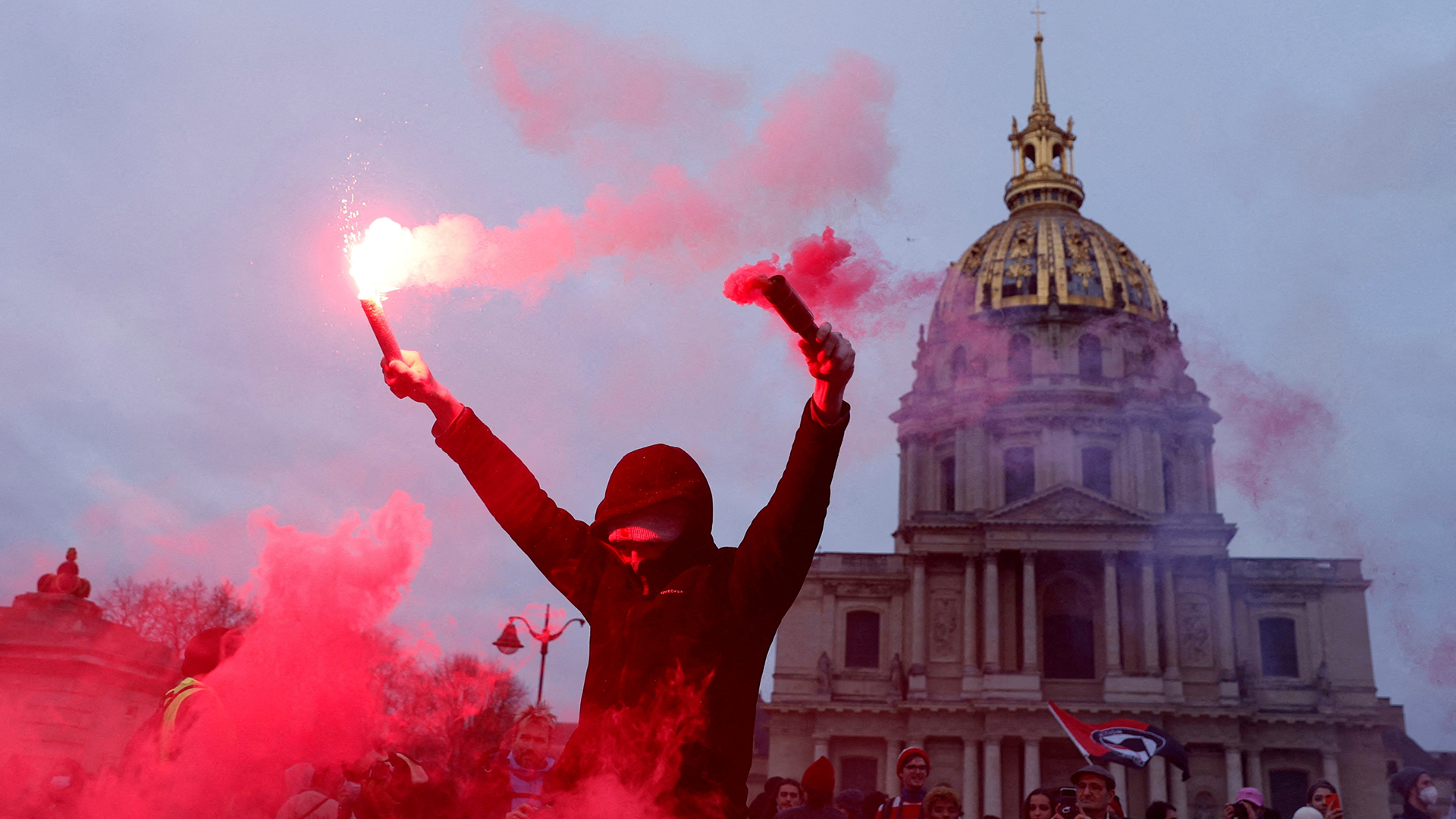 France and Britain face nationwide strikes