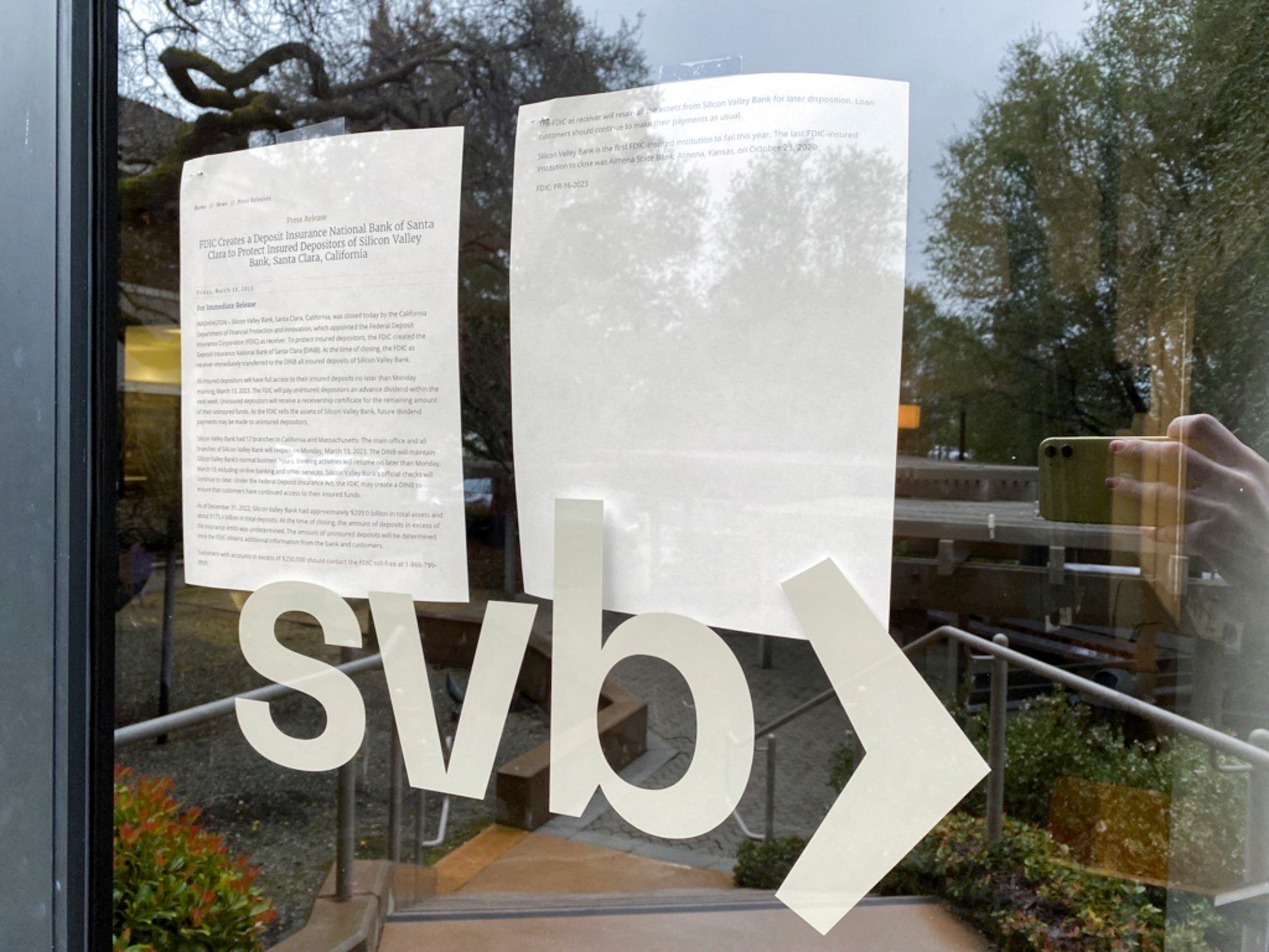 Regulators close Silicon Valley Bank, depositors concerned 