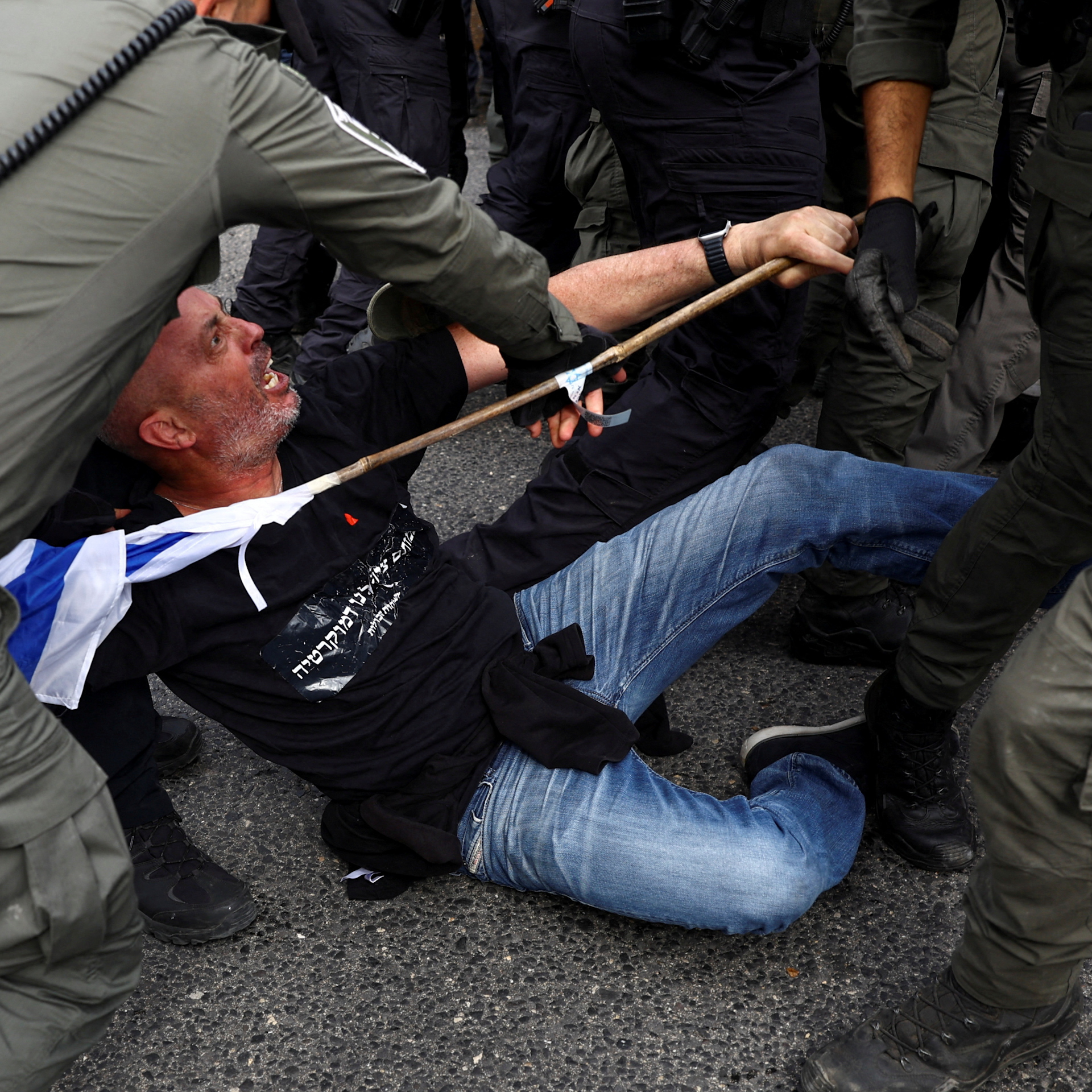 Israel protests continue as law passes protecting Netanyahu's office