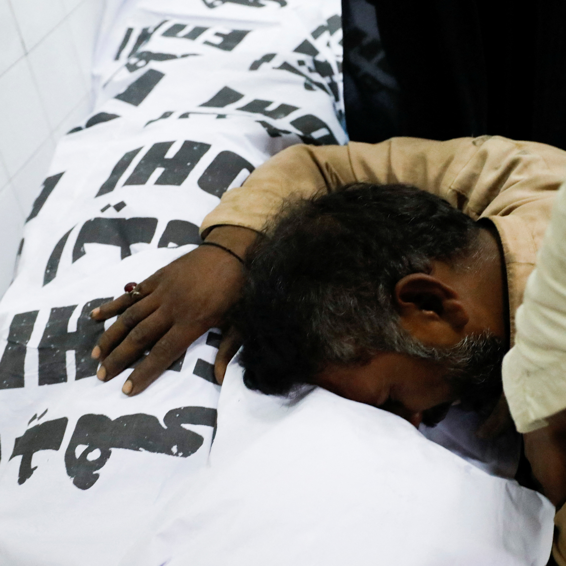11 dead in Karachi,Pakistan Ramadan food distribution stampede 