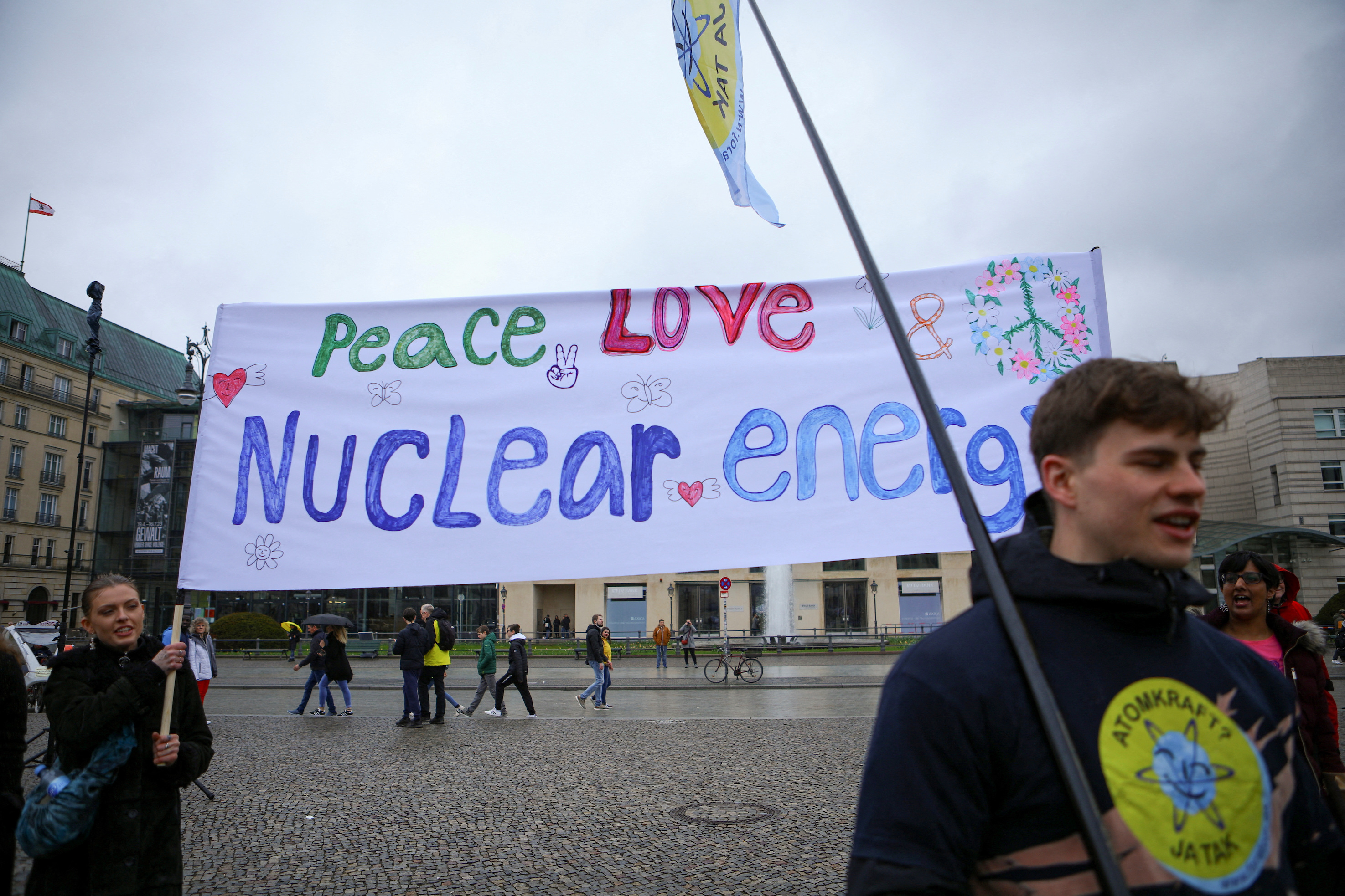 Germany closes its last nuclear power plants