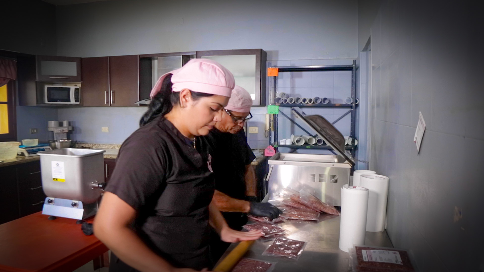  Click arrows to view gallery  