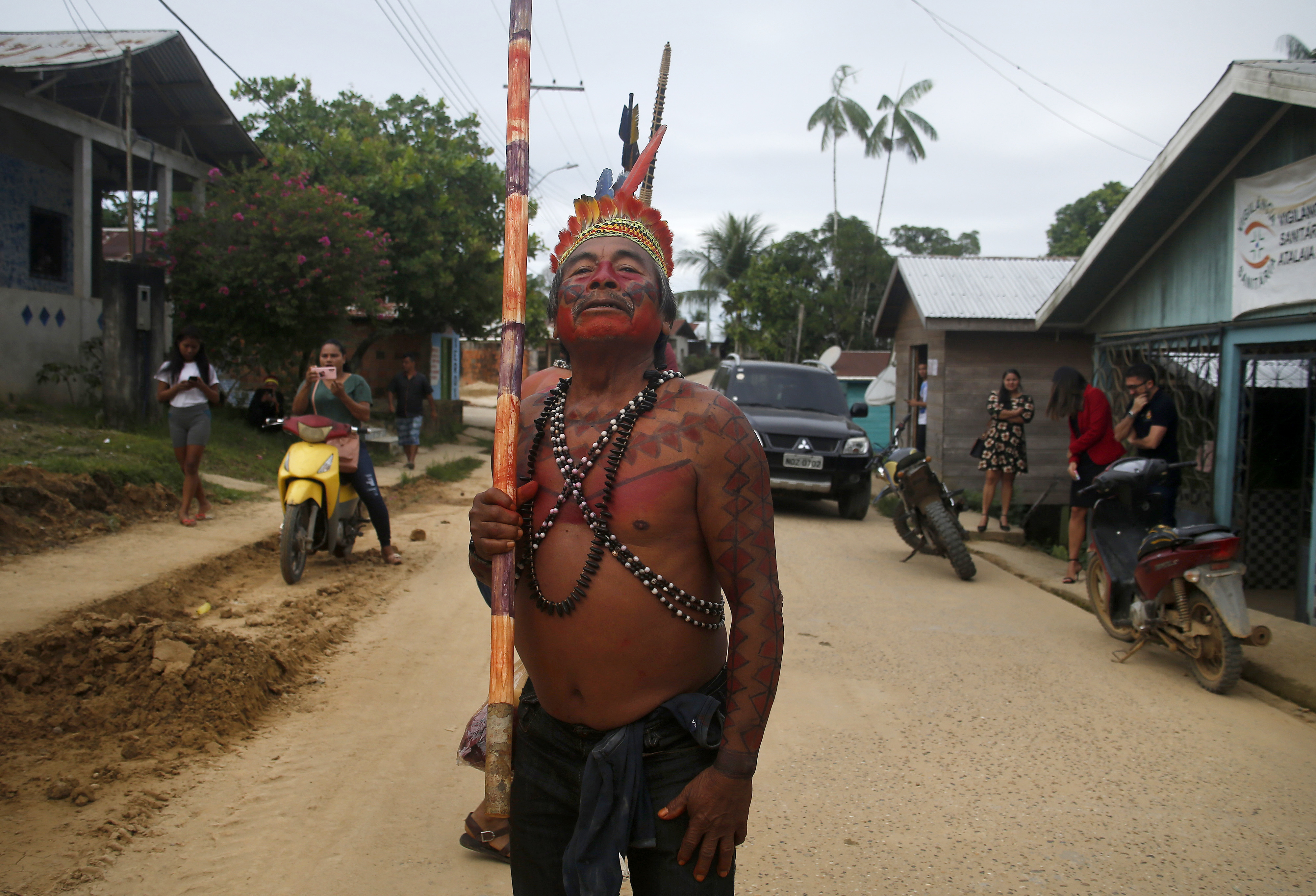 Migration of Brazil's Indigenous youth to cities concerns elders 