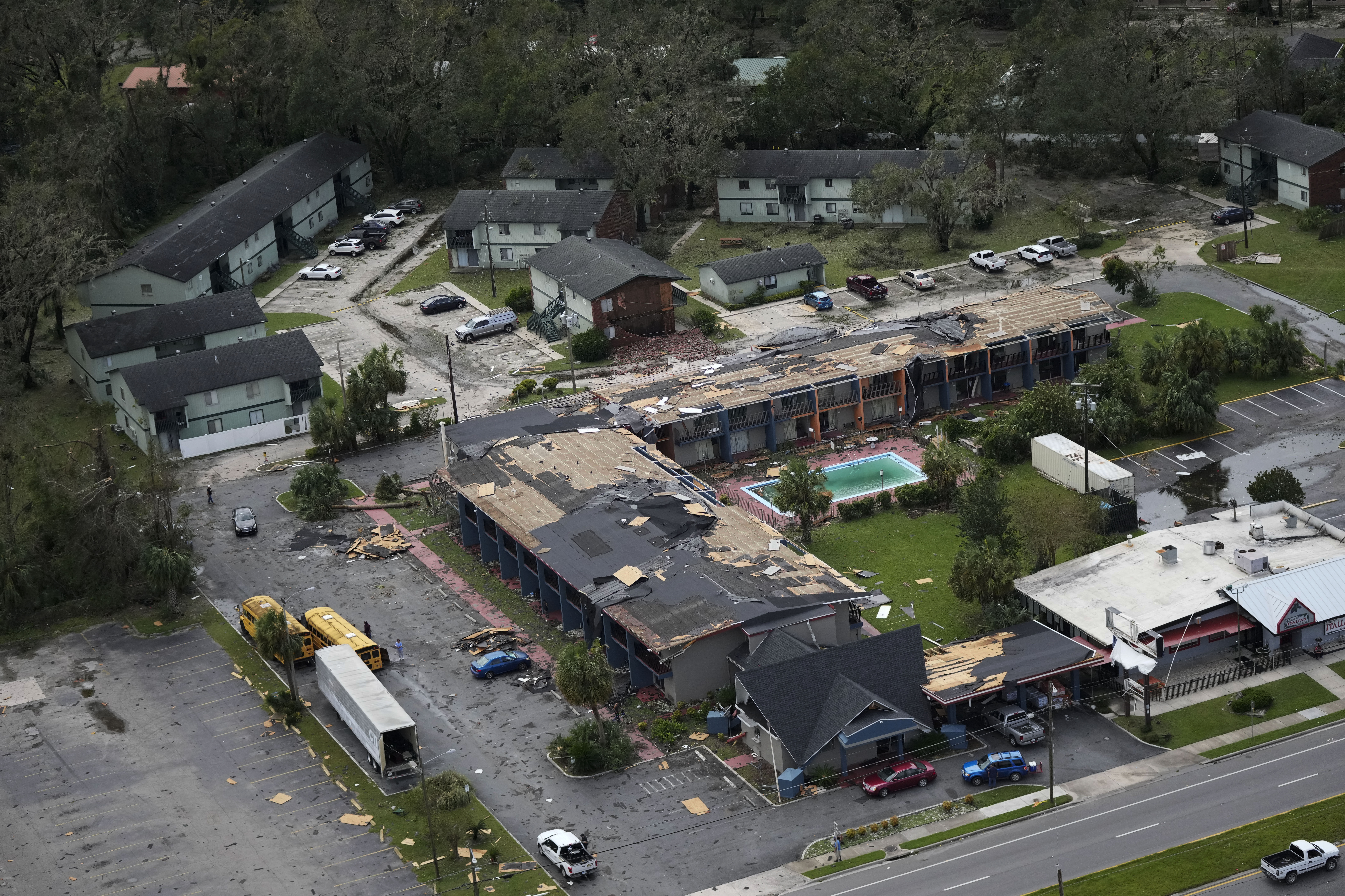 Biden surveys hurricane damage in Florida 
