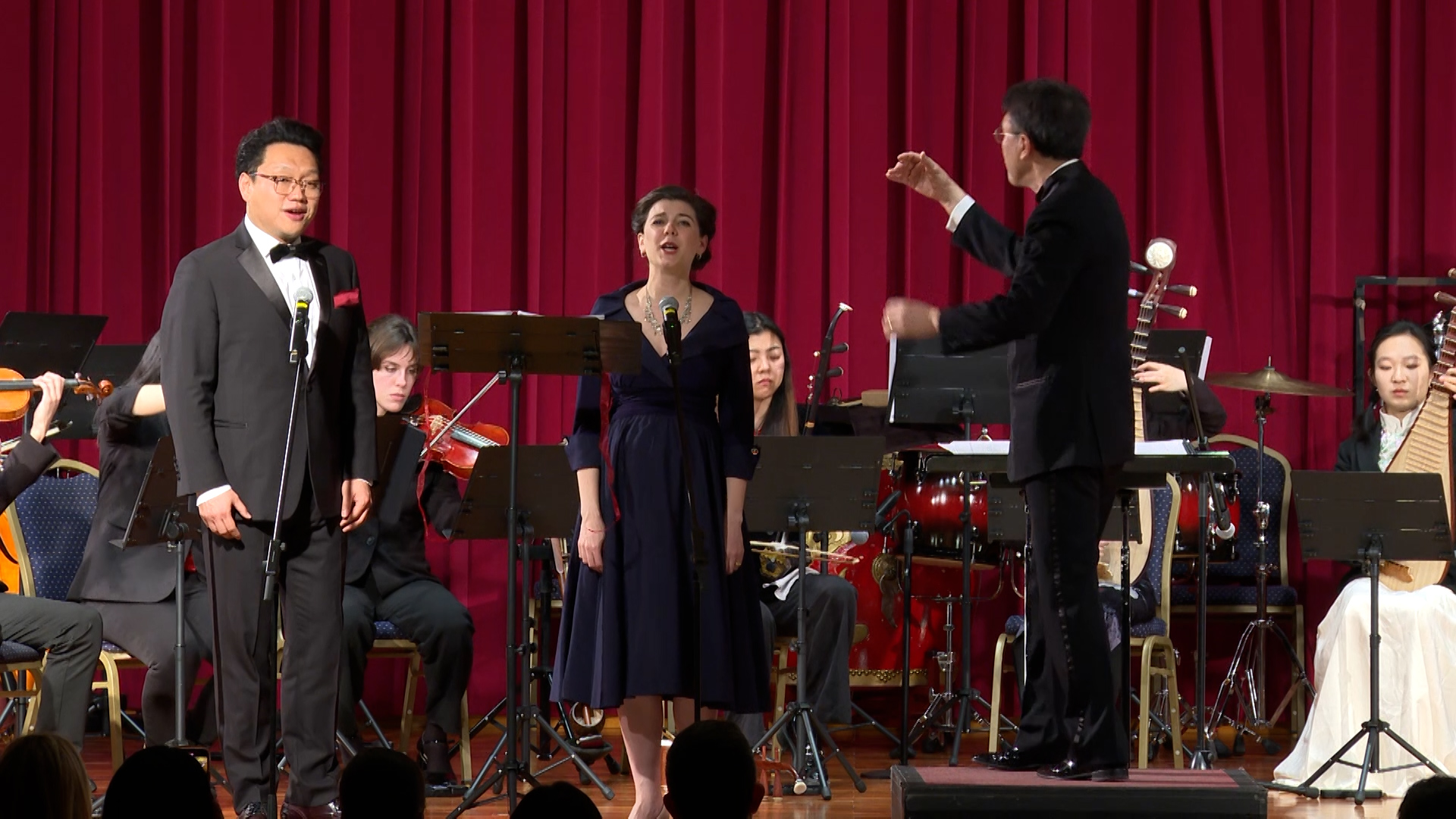 Bridging Chinese and Western cultures through music 