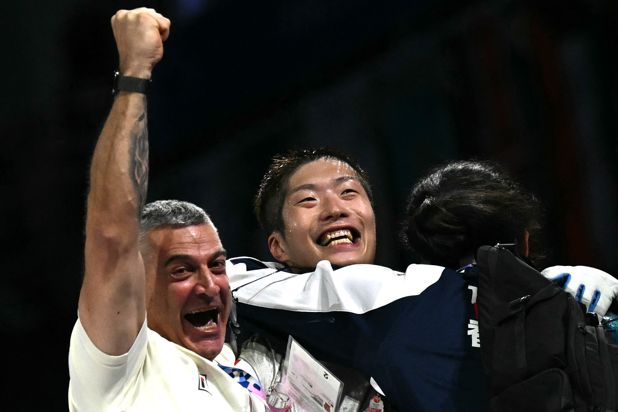 Cheung Ka-long, From Hong Kong, China, Wins Fencing Gold