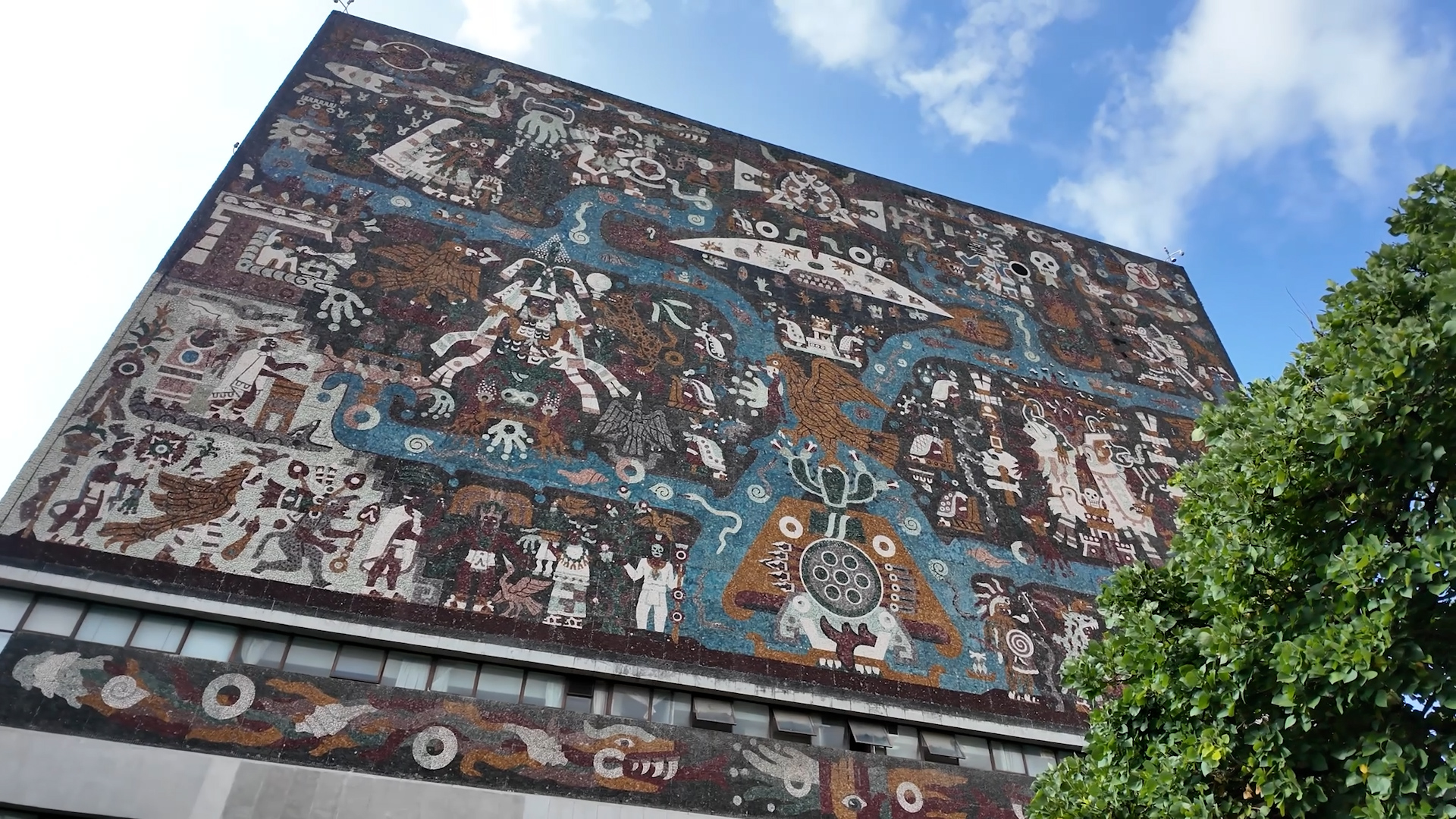 China strengthens ties with Latin America