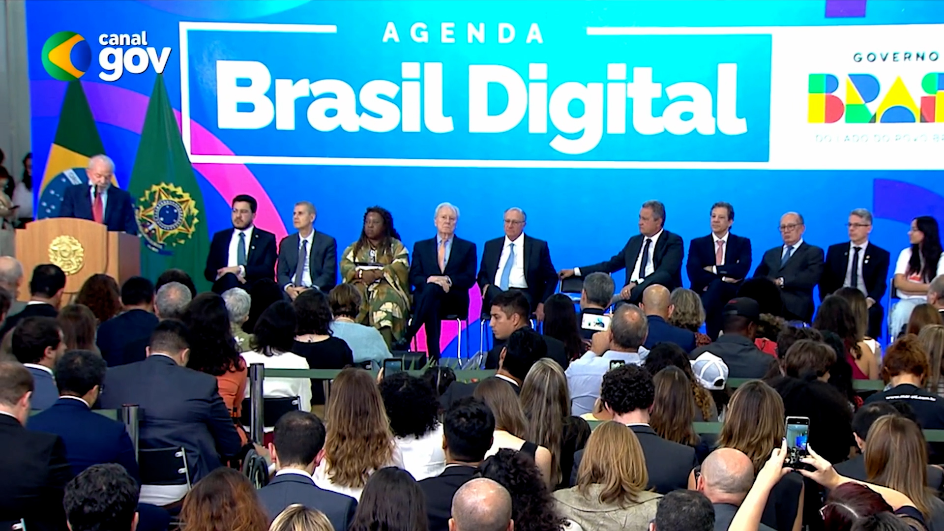 Brazil approves online law to protect children 