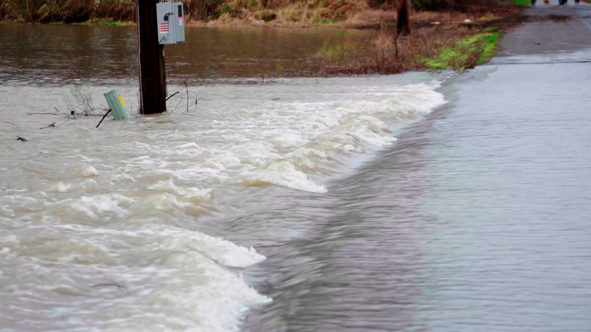 Extreme weather pounds Pacific Northwest