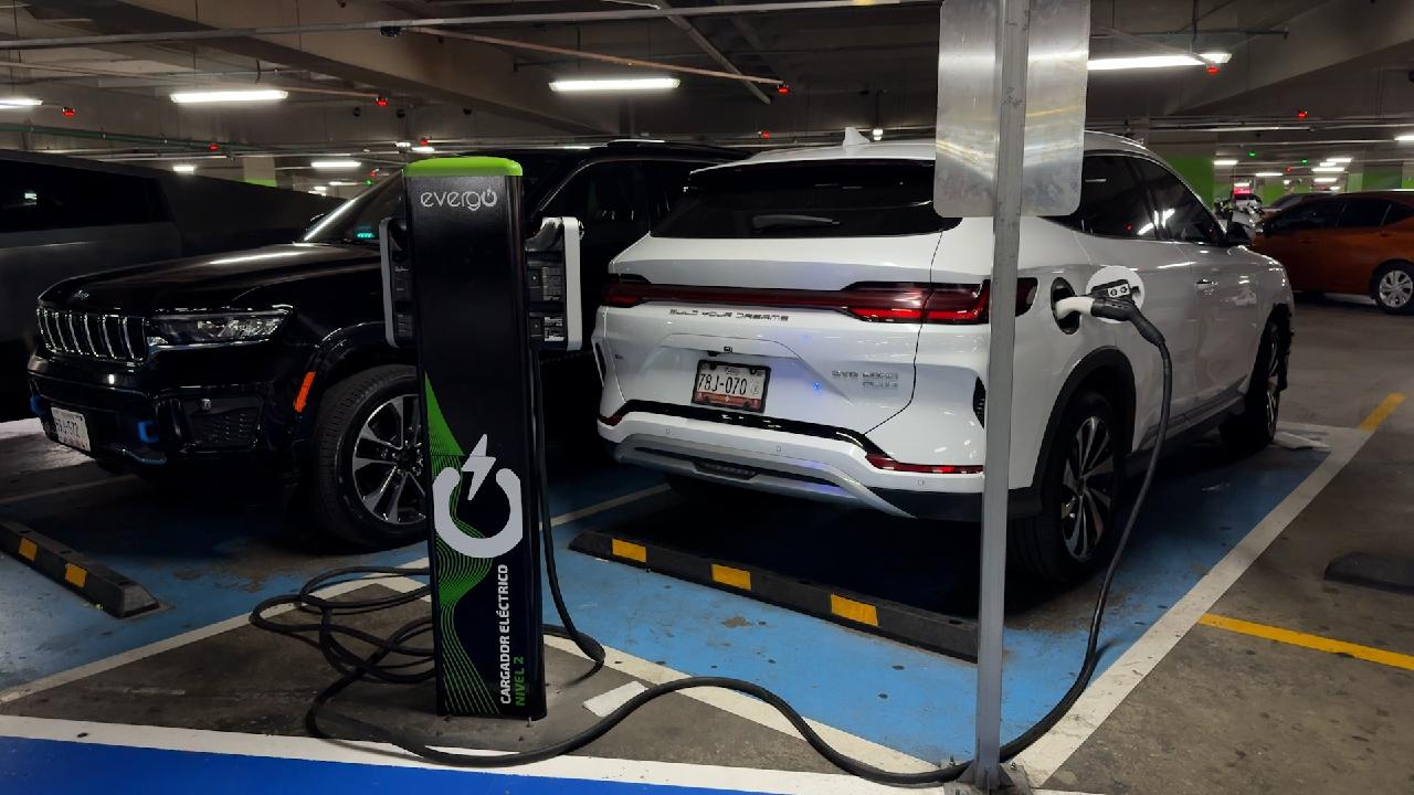 Chinese EV maker announces plans to expand charging stations in Mexico