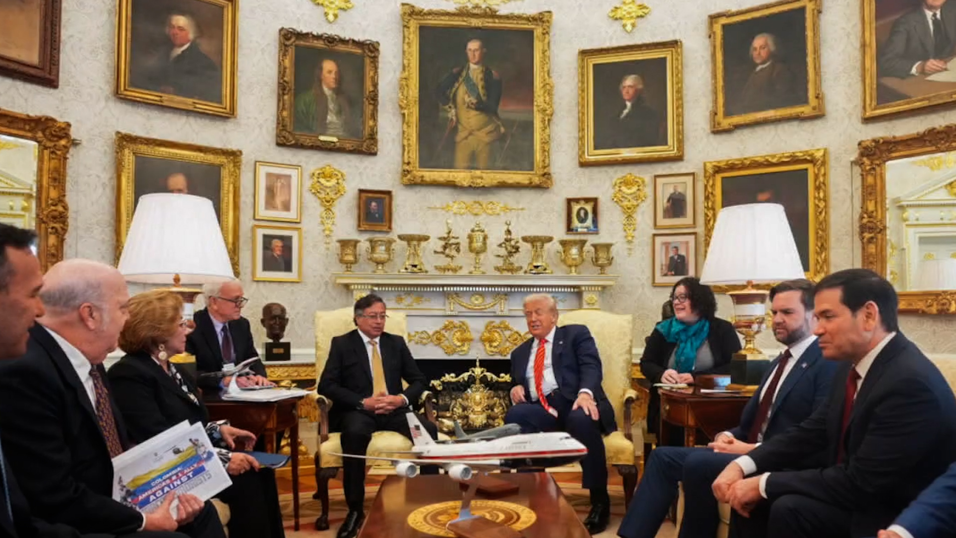 Colombian President meets with Trump at the White House