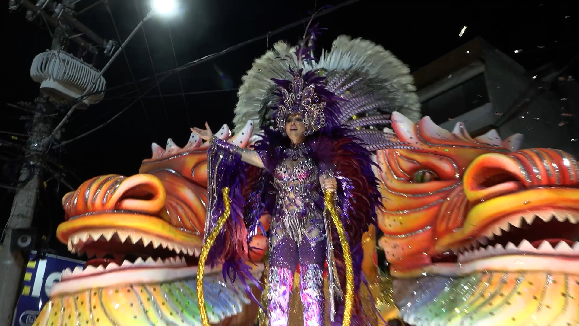 A Brazilian Carnival embraces Chinese culture