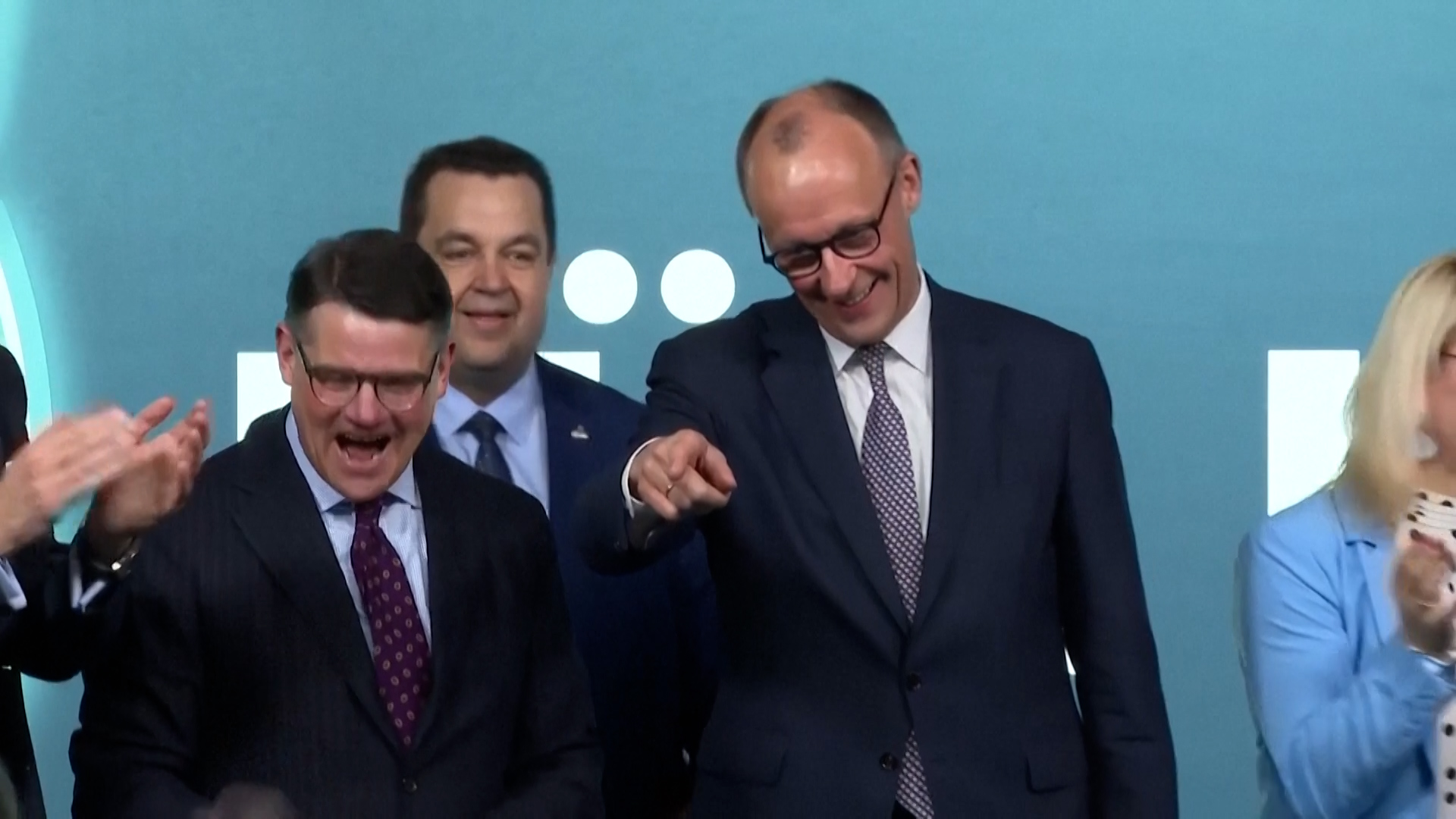 German Chancellor Merz impersonates Trump 