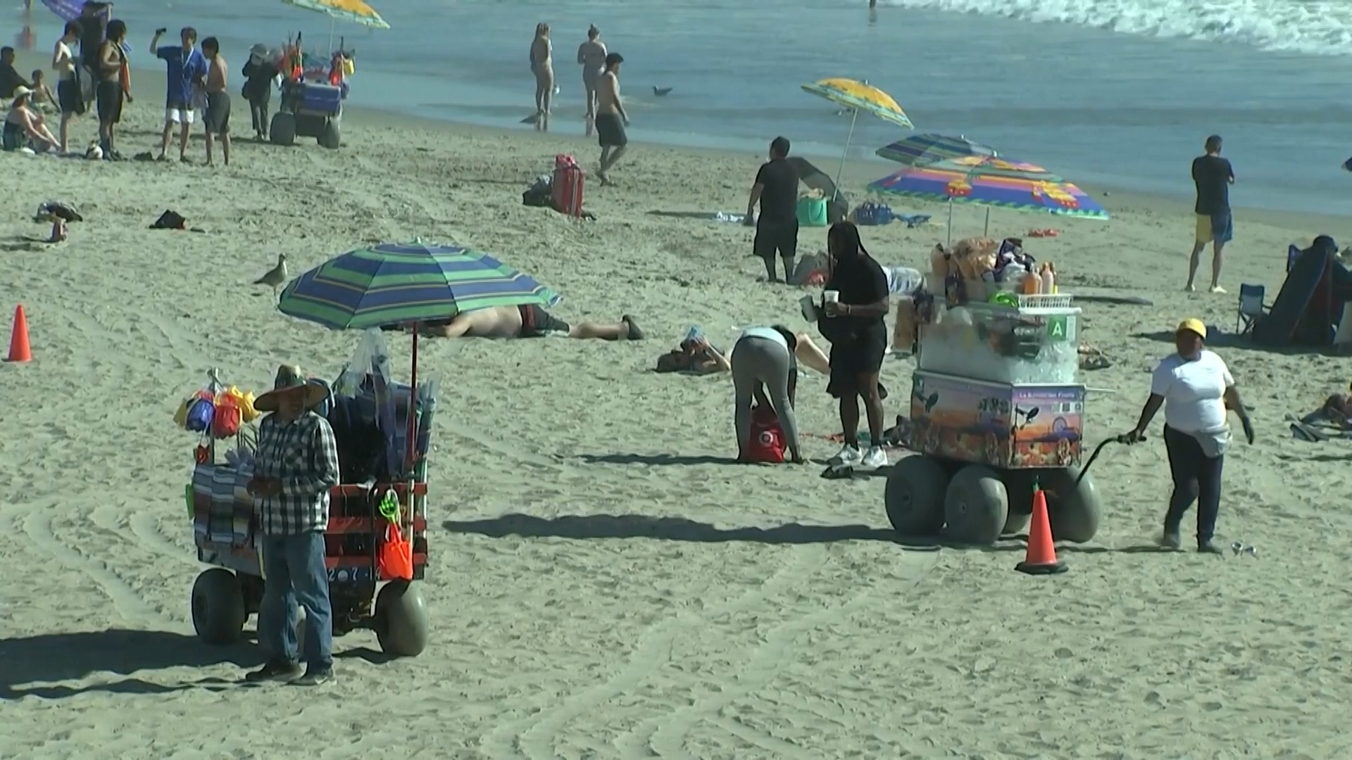 Early heatwave blasts Southern California