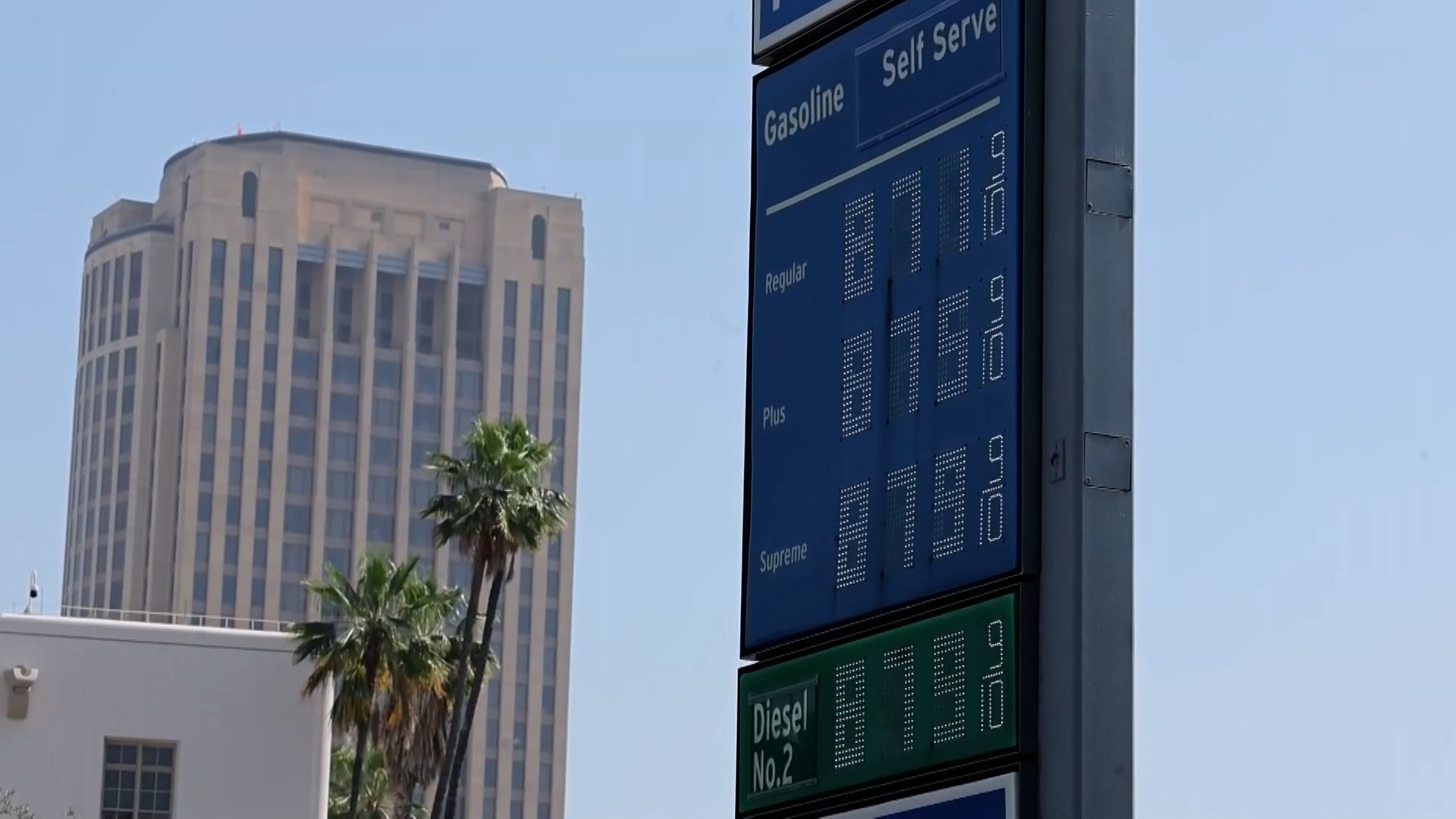 Iran conflict, regulations spike gas prices in California