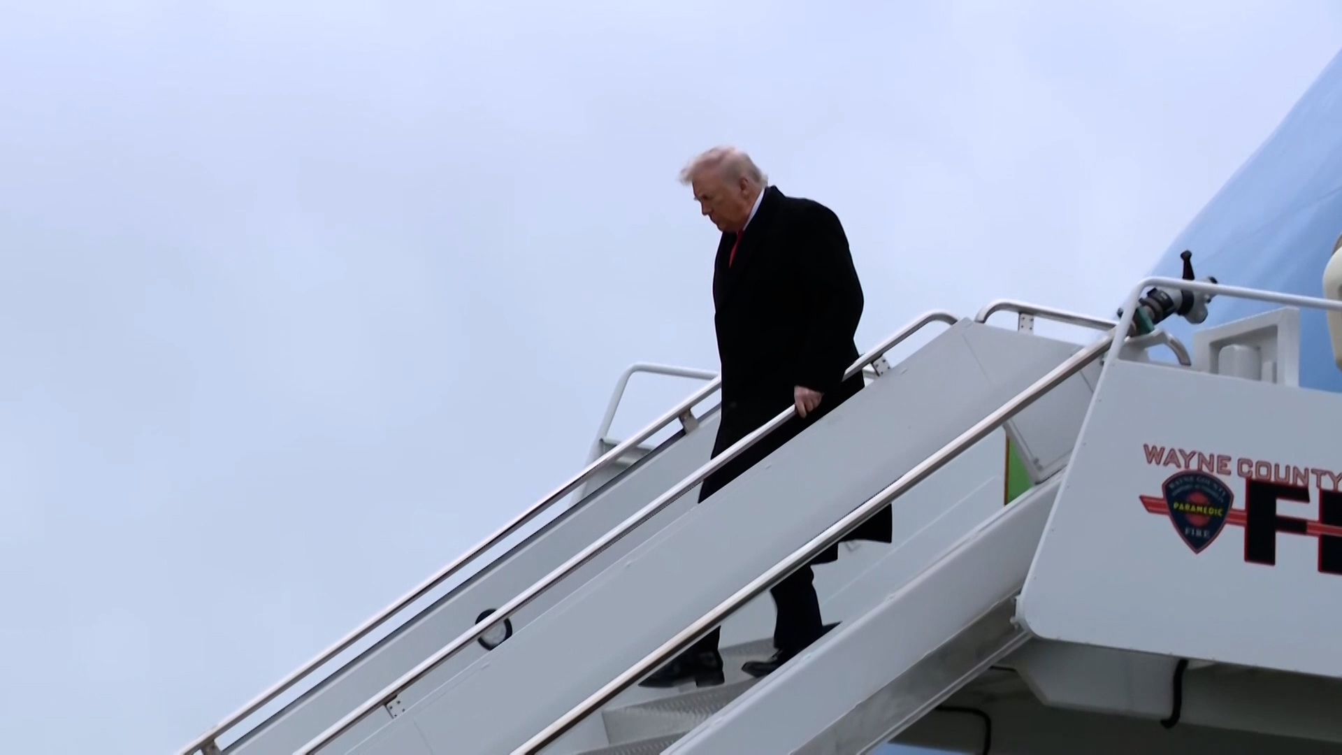 Trump backed candidates win primaries