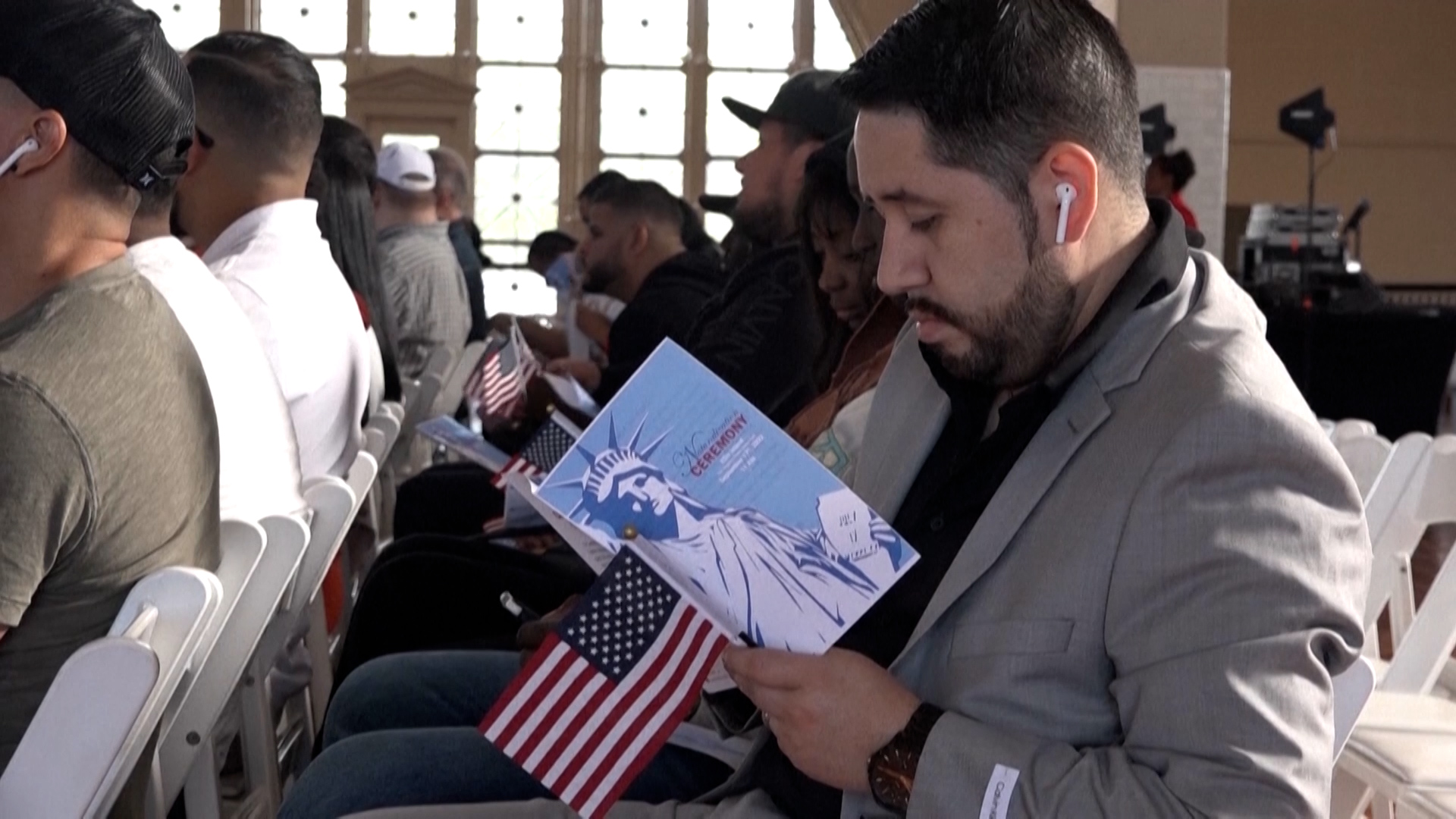 Growing number of Americans consider moving abroad