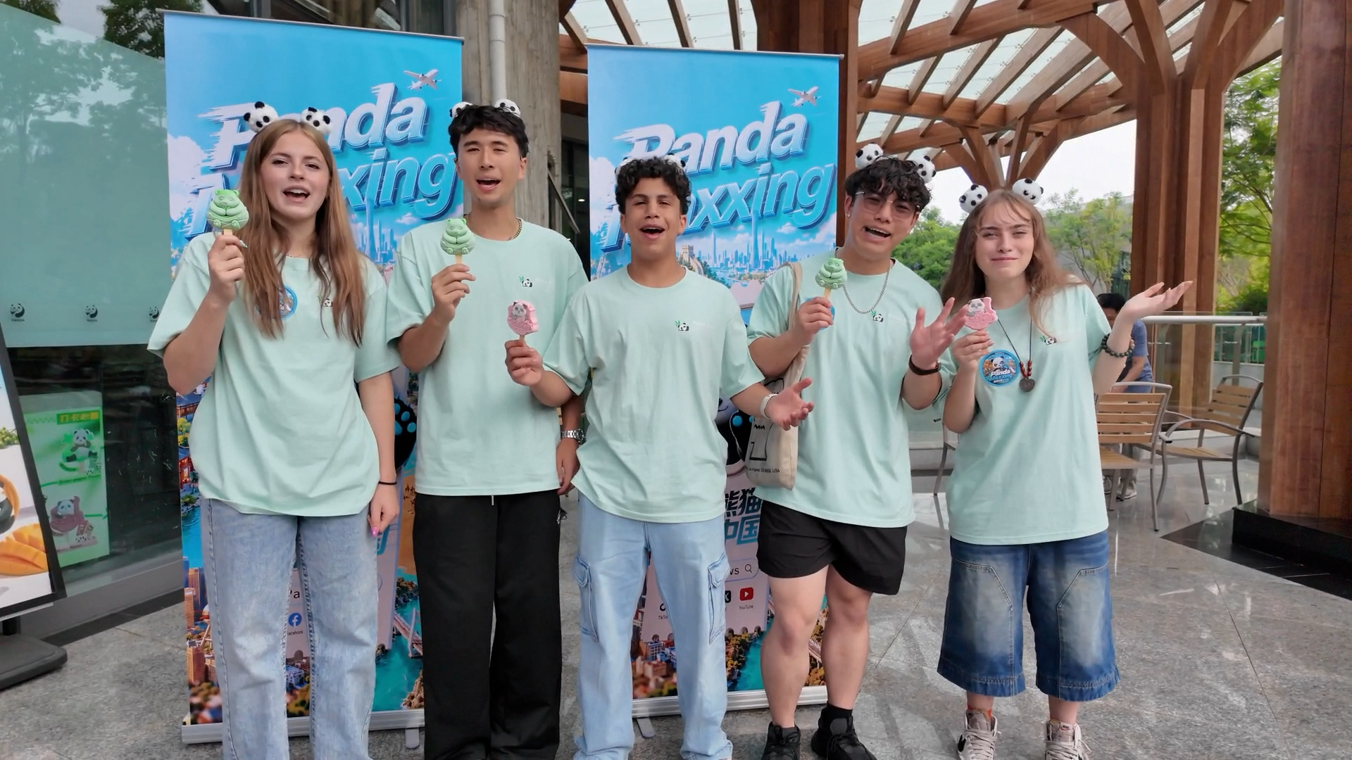 American teens experiencing the real China 