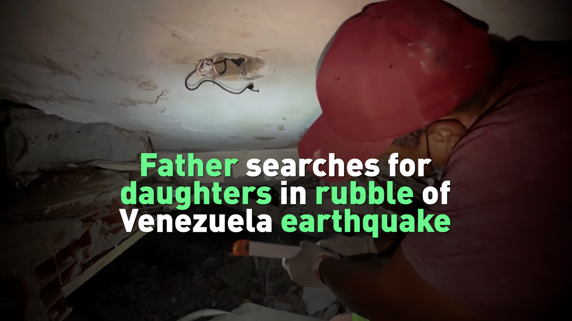 Venezuelan father digs through earthquake rubble to find daughters 