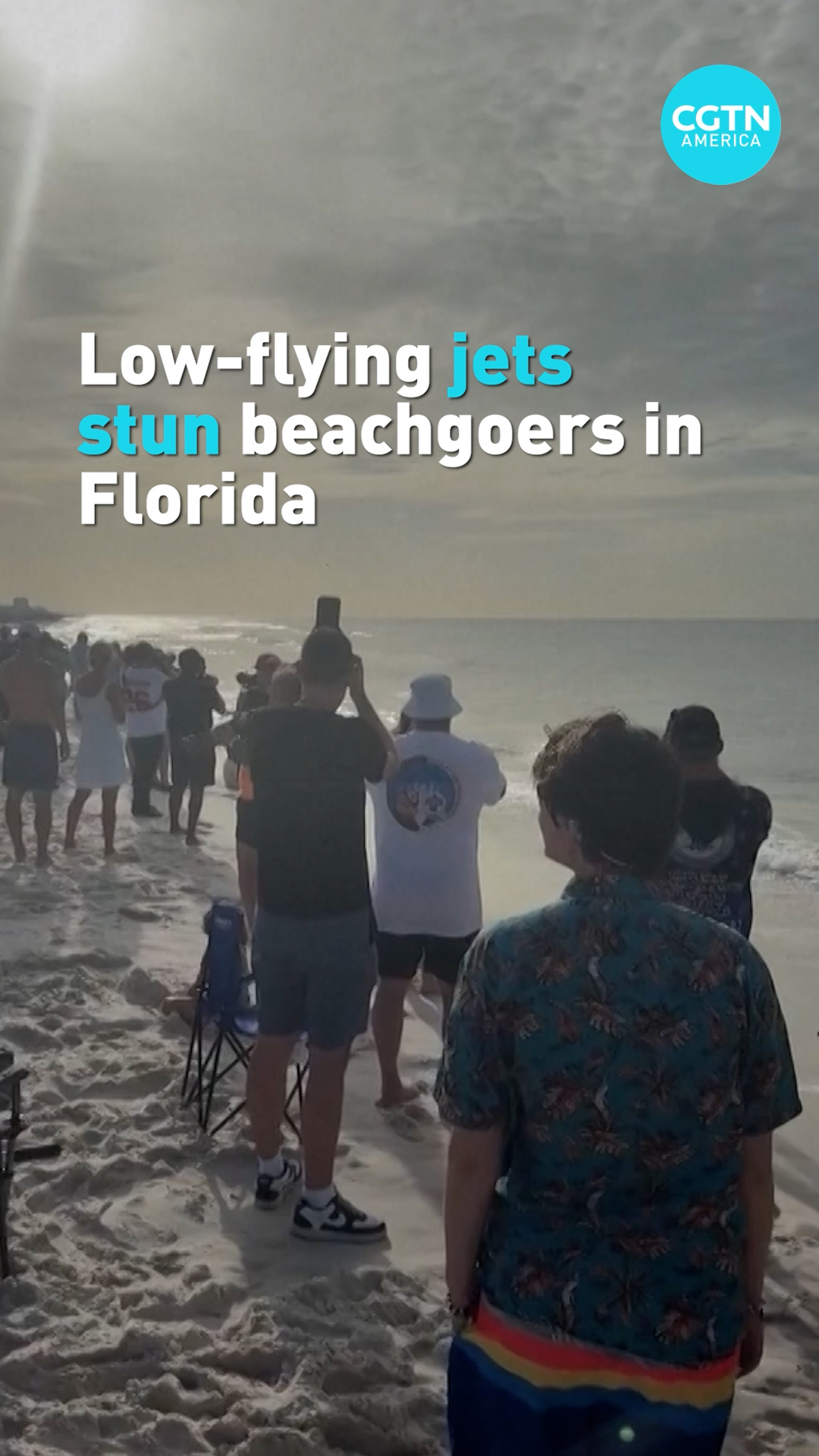 Low-flying jets stun beachgoers in Florida 