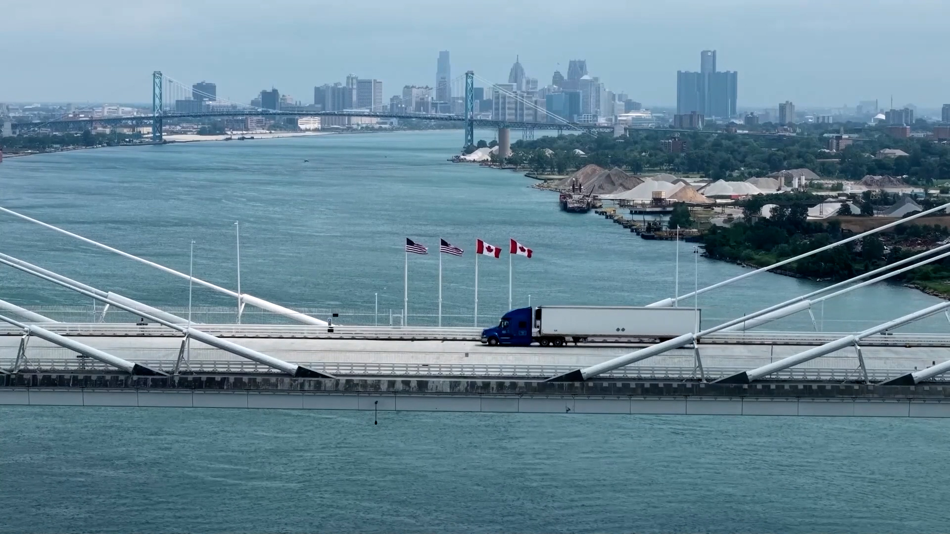 U.S., Canada tariff war strains Canadians in Florida