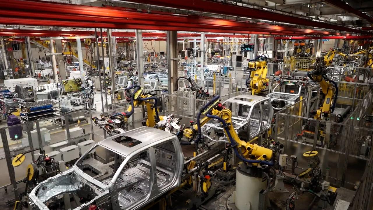 Chinese carmakers drive surge in robots on Brazilian factory floors