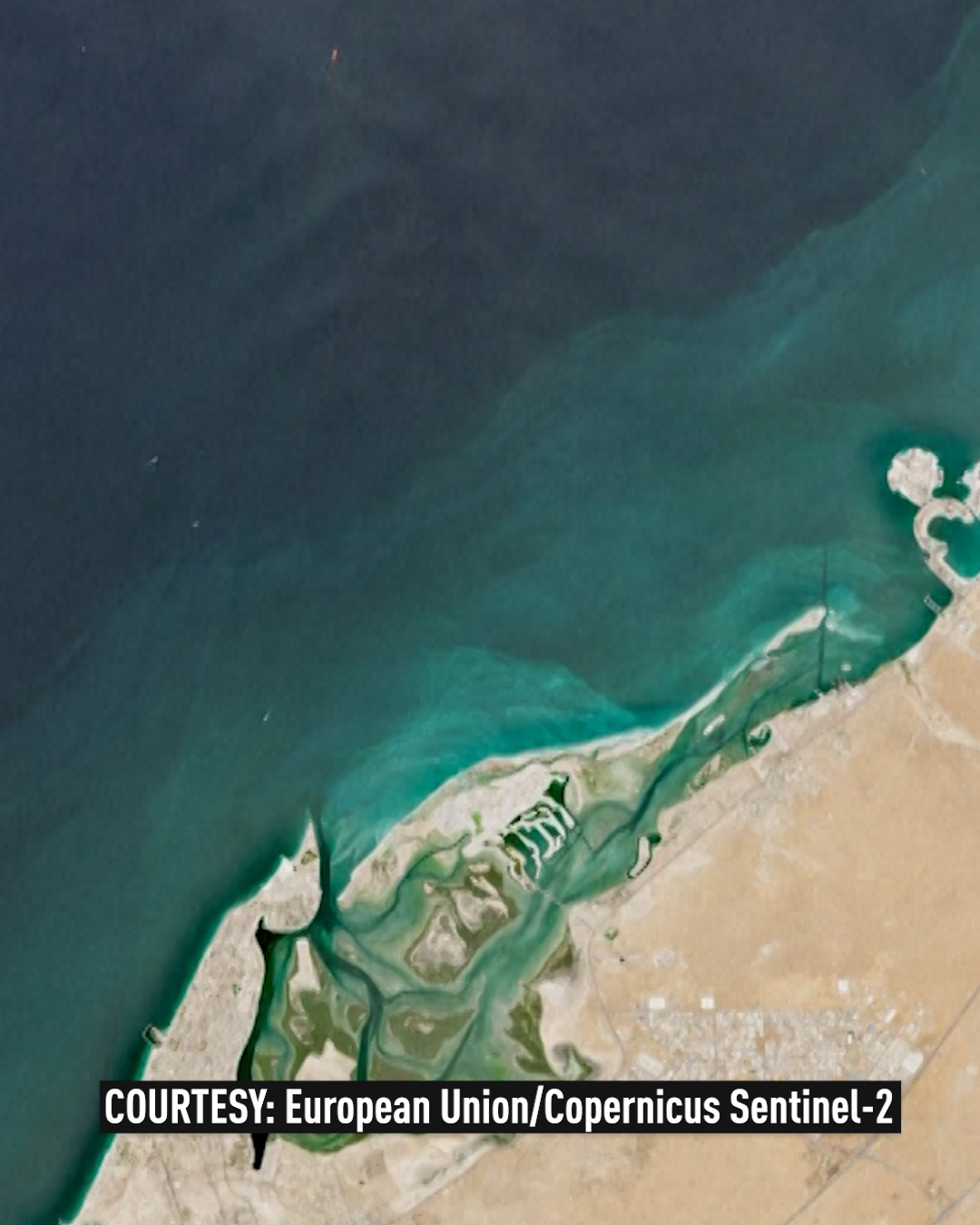 Satellite images show oil spill on UAE coast